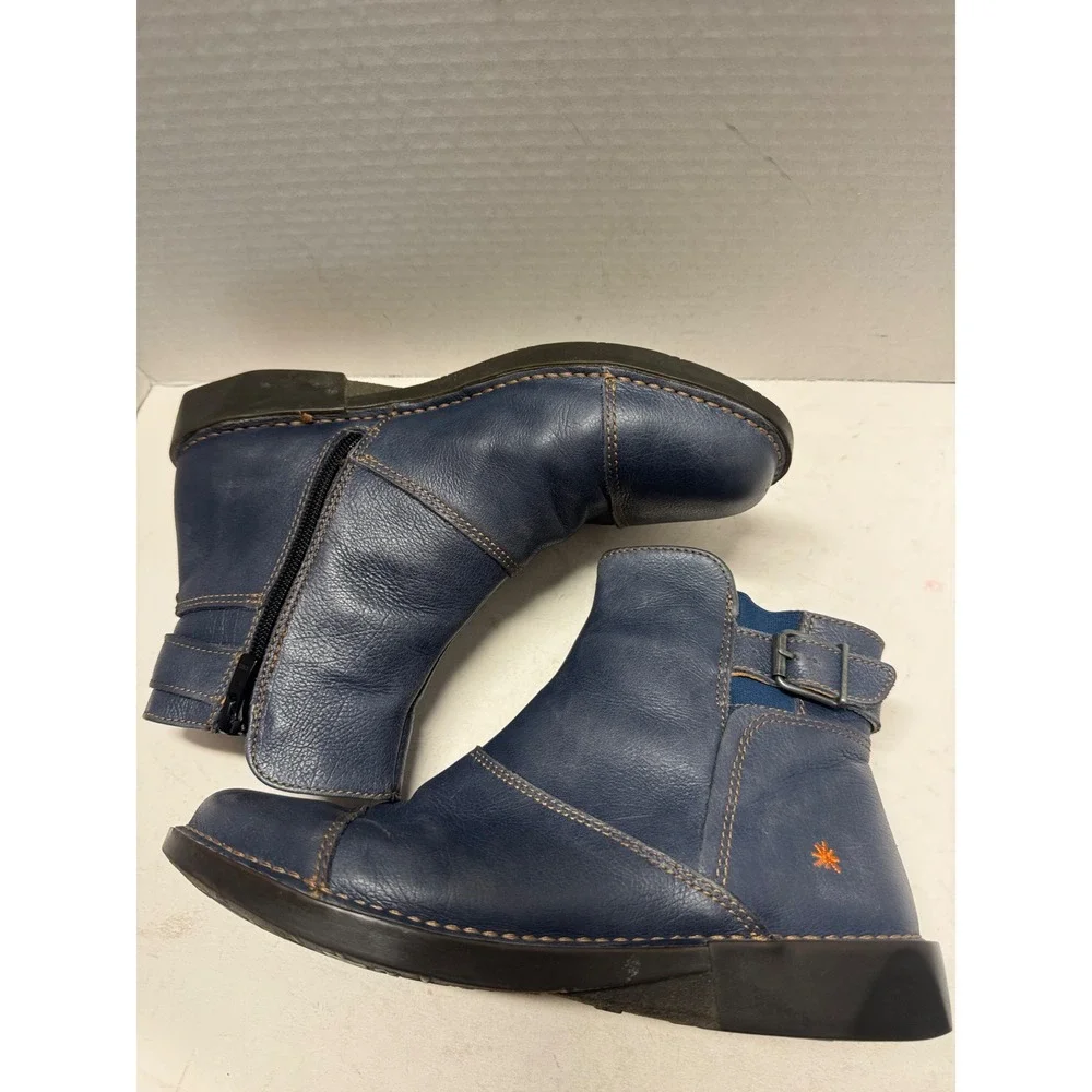 Art Company Navy Leather Ankle Boots Made in Spain Size 39 8.5 Buckle Zip 917